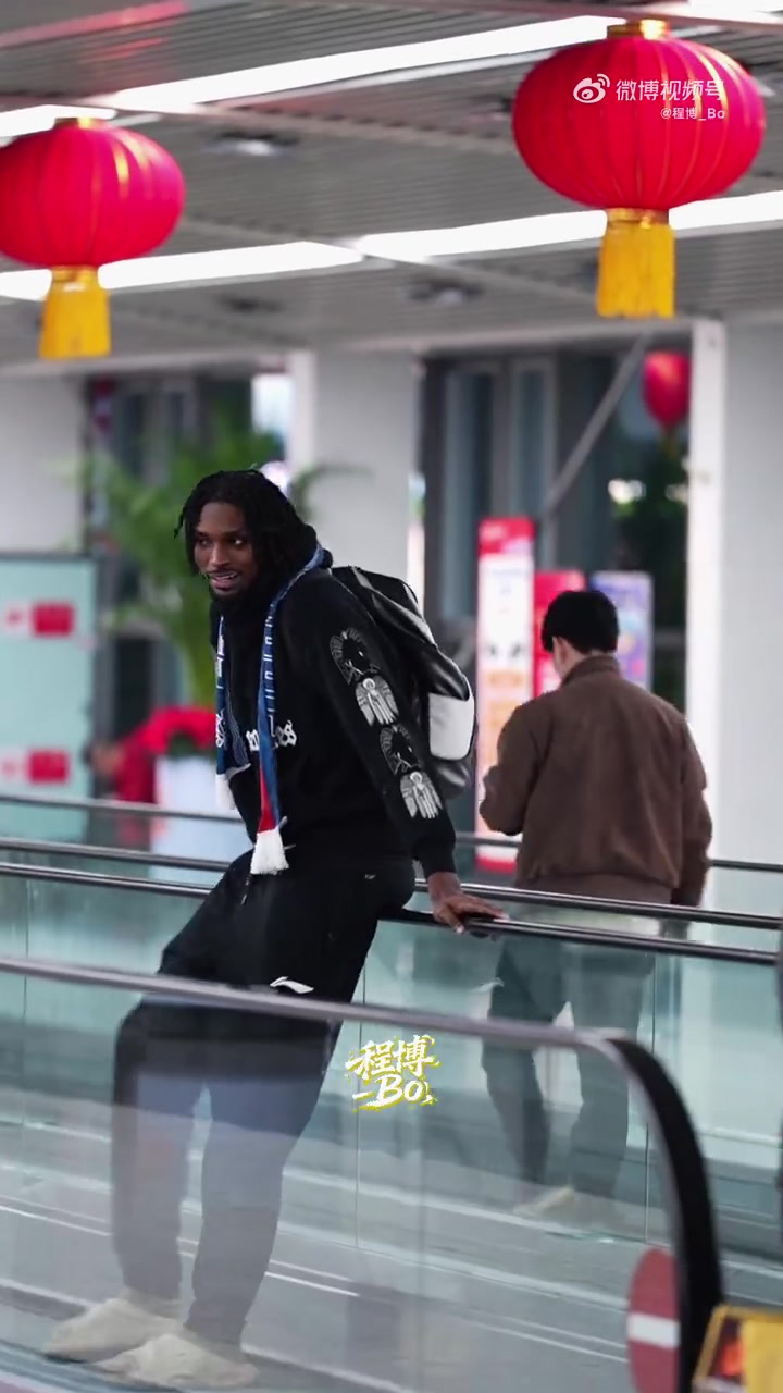 刘维伟：希望泰肖恩·克劳福德给青岛队带来总冠军